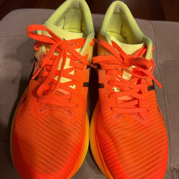 ASICS Metaspeed FF Turbo. Mens size 7.5 women’s size 9 - Picture 2 of 4